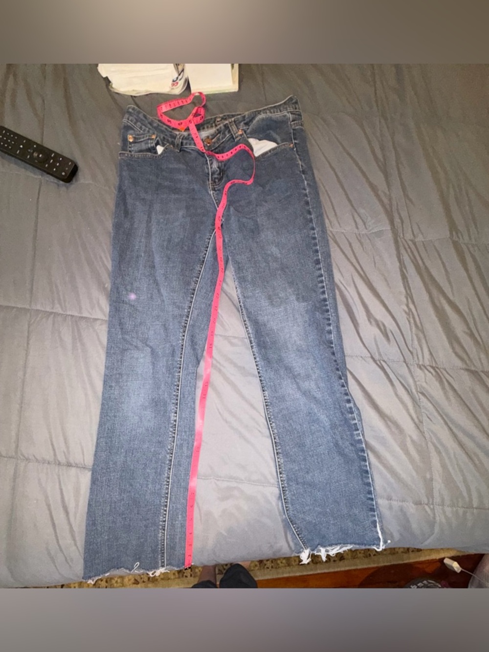 Cache Distressed Bootcut Jeans Size 8 Embroidered Back Y2K - Picture 7 of 10